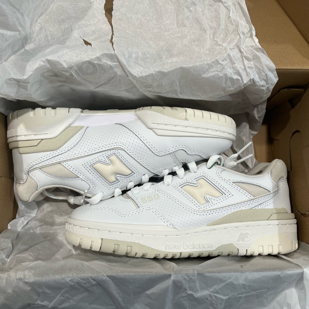 New Balance 550 ‘Silver Birch’ Women’s 6.5US BNIB